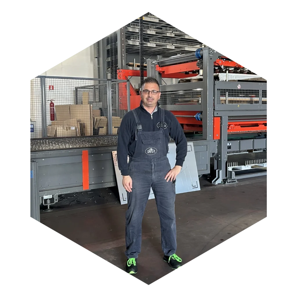 responsabile taglio laser esagono